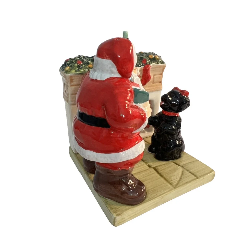 Vintage 2002 Coca Cola Salt & Pepper Shakers Limited Holiday Portraits Santa Dog